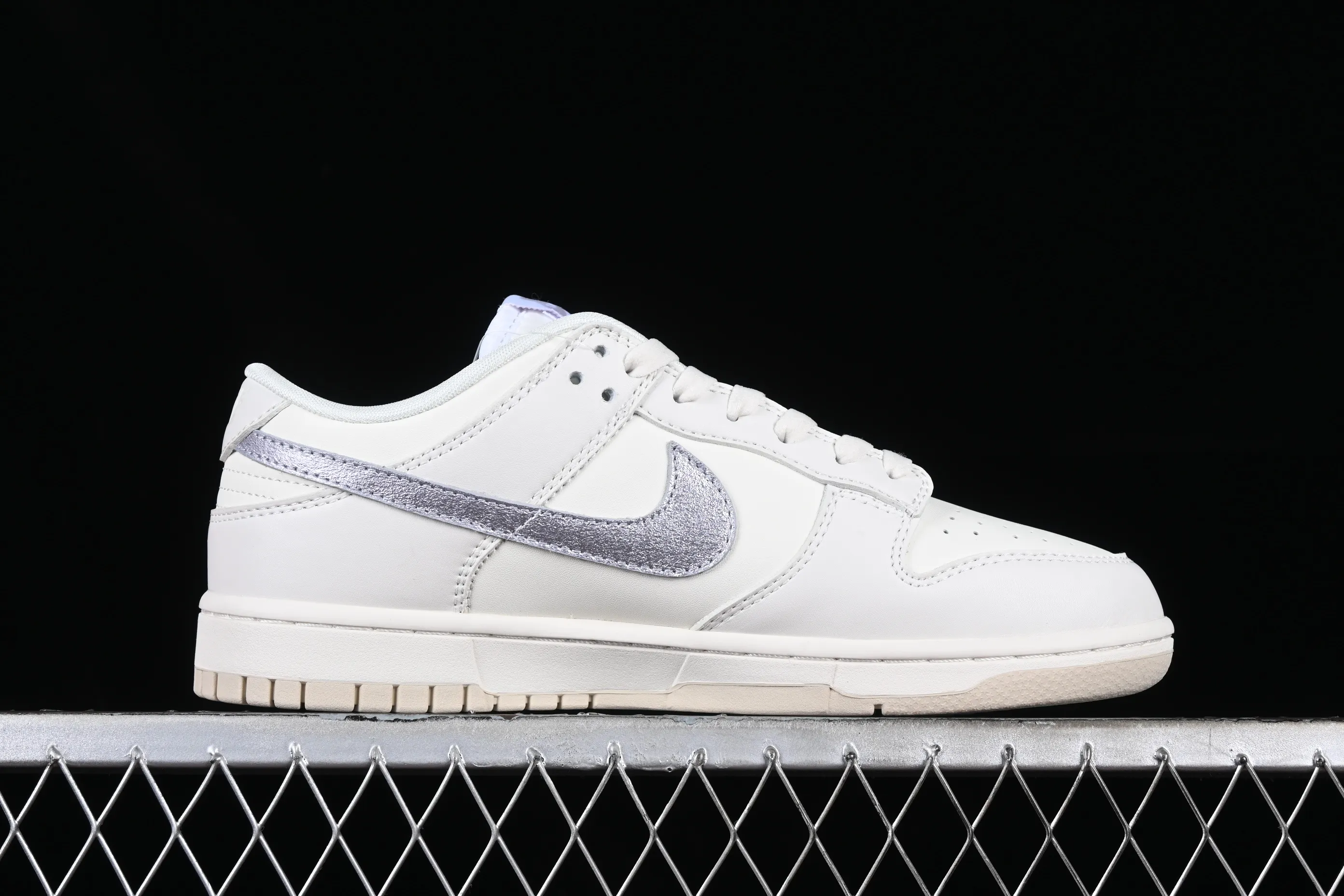 All categories Nk SB Dunk series Nk SB Dunk Low low-top sneakers N version Nk Dunk Low "Oxygen Purple" lavender hook SB low-top casual sneakers DX5930-100